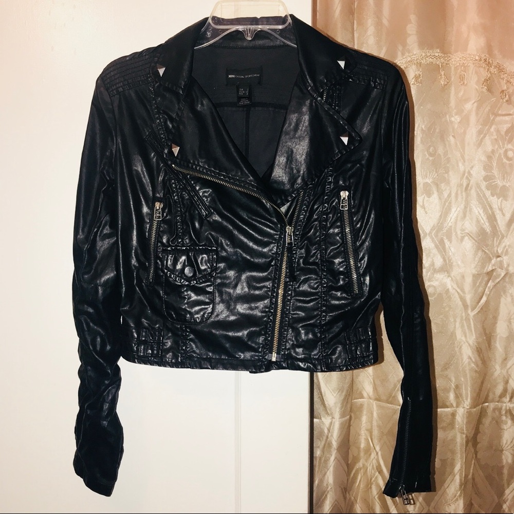 Black faux crop leather moto slim fit jacket